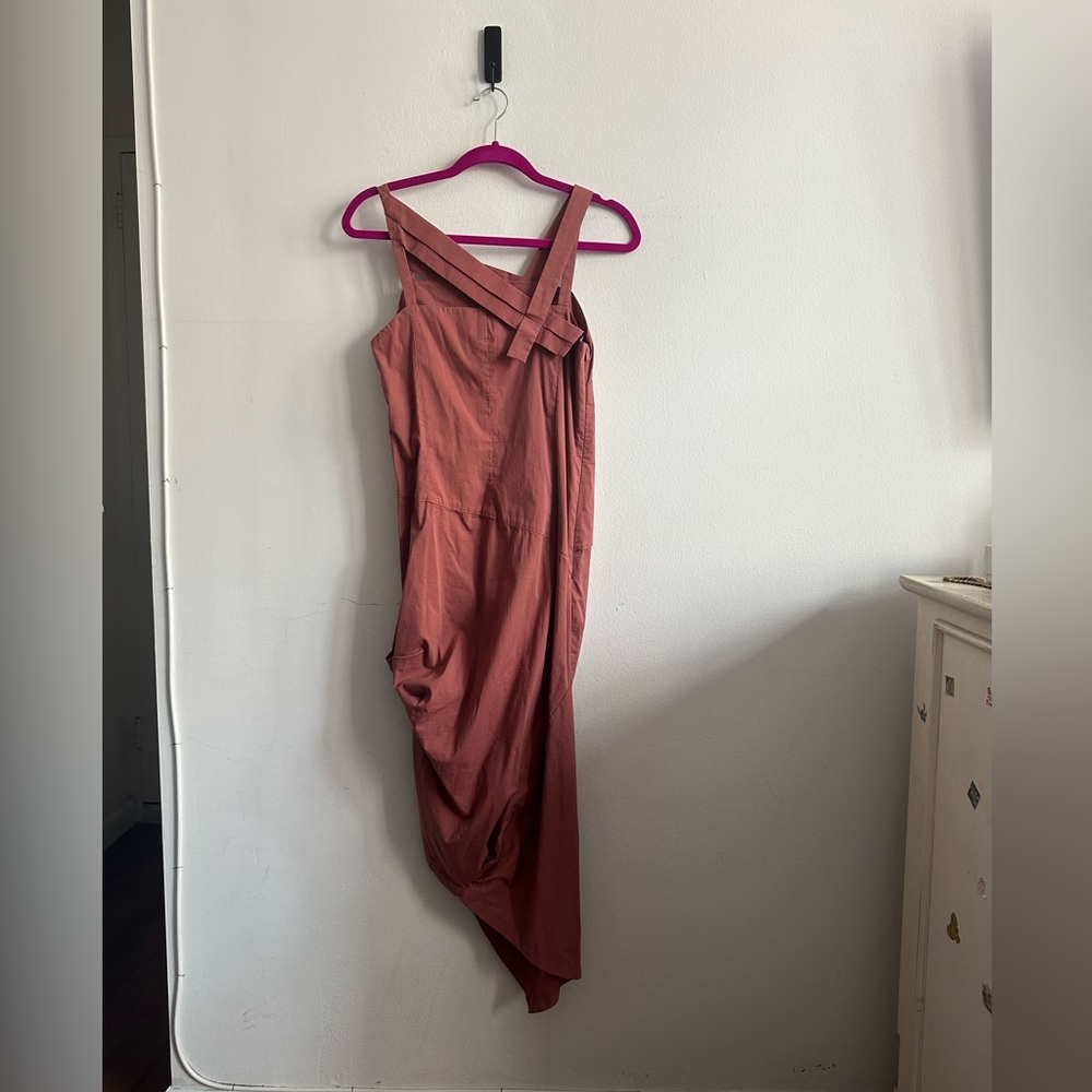 iXOs dress. Super flattering and amazing. Size US 4.